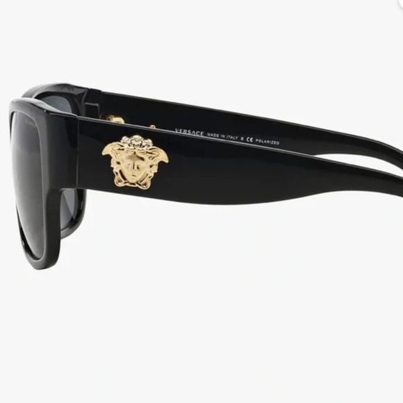 NWT Versace Polarized Black Sunglasses AUTHENTICATED main image 4